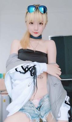 亚洲免费国产中文字幕久久久_超清电影完整版