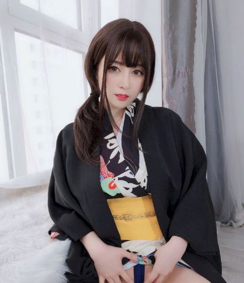人妻JuⅩXX厨房与公_BD高清在线观看