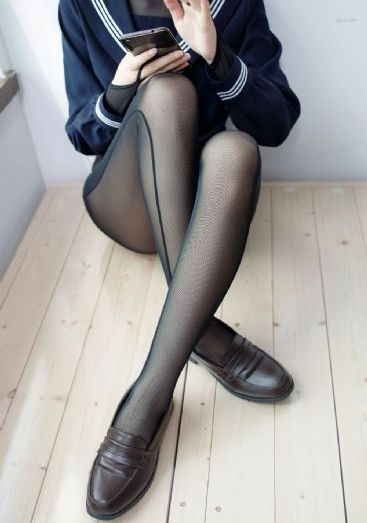 国产美女精品久久久久中文_720免费高清观看