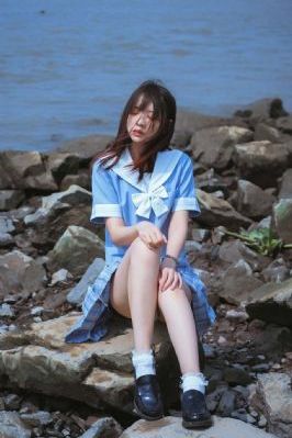 日本三级自带中文_720迅雷电影在线